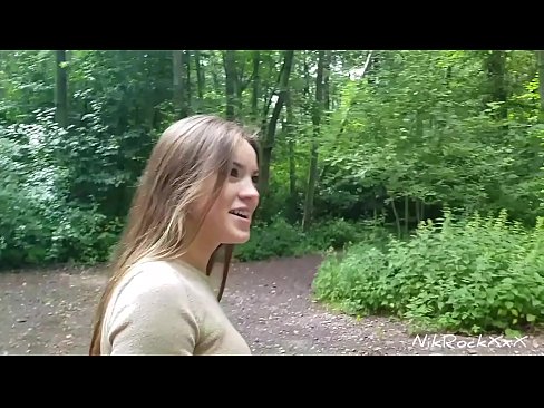 ❤️ Pasiūliau Evelinai, kad dulkintumėmės viešoje vietoje! Ji sutiko. Tada išdulkinau ją į užpakalį ir pasidariau į burną. Tada ji pasidarė šlapimo. ❤ Seks video prie mūsų lt.myteporn.ru ☑